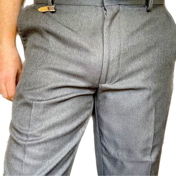 Kenneth Cole - 34W 32L Grey Slacks - Picture 4 of 7